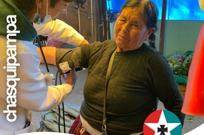 Atención medica gratuita am mercado 8 de diciembre CHASQUIPAMPA