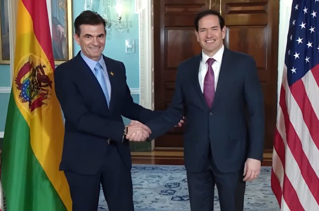 El secretario de Estado de EEUU, Marco Rubio, se reúne con el presidente electo de Bolivia, Rodrigo Paz, en Washington.