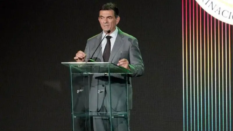 No vamos a tolerar que la patria y las familias paguen por la corrupción.