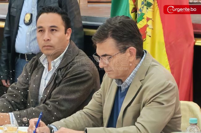 El presidente electo llegó hasta El Alto para reunirse con los sectores productivos de esta ciudad paceña.